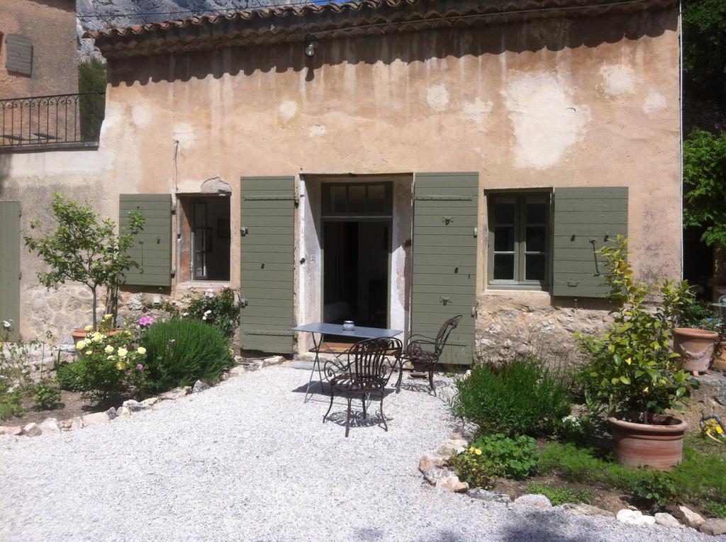 Saint-Antonin-sur-Bayon Le Moulin En Provence Bed & Breakfast エクステリア 写真