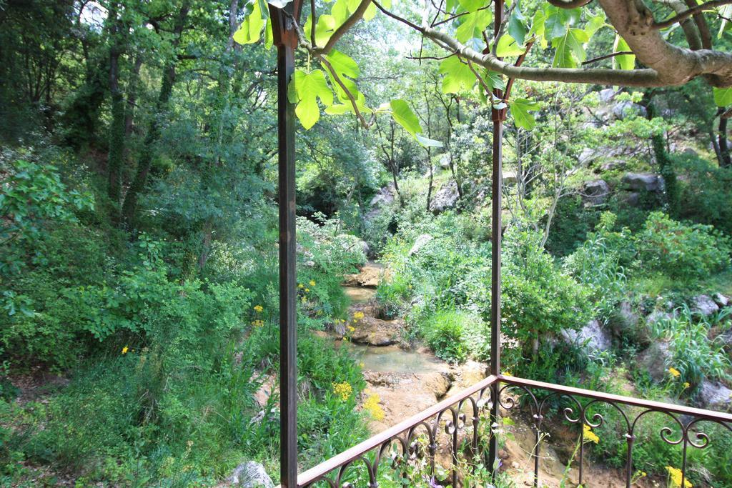 Saint-Antonin-sur-Bayon Le Moulin En Provence Bed & Breakfast エクステリア 写真